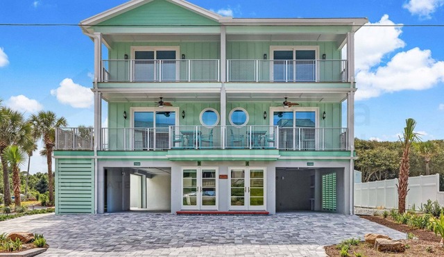 Dog Friendly - Ocean Views - Across the Street from Ocean