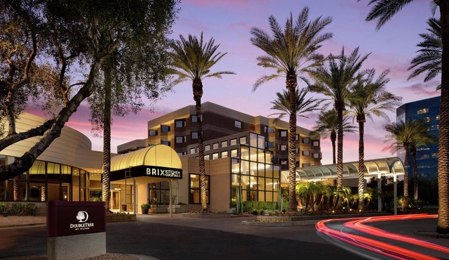 DoubleTree Suites by Hilton Phoenix