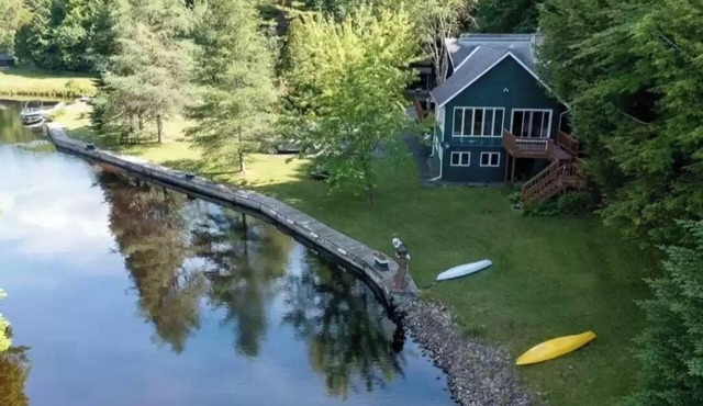 Eagle Creek House waterfront property 4th Lake access.
