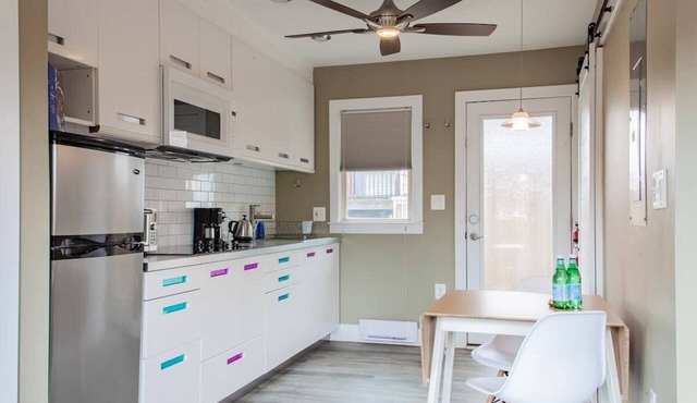 Eastern Market Carriage house efficiency/PRIVACY