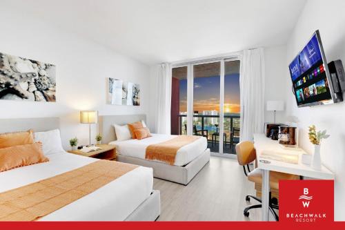 Elegant Studio Marina View Sleeps 4