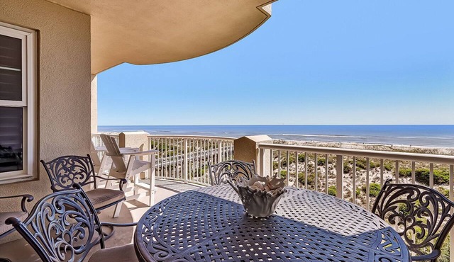 Escape to Paradise -Oceanfront, Beach Access, Pool