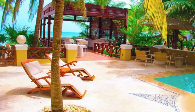 Esciros Luxury Villa