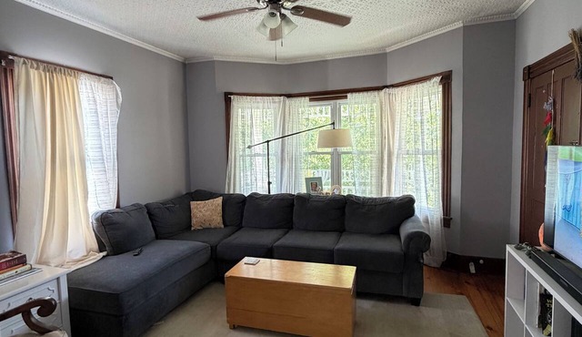 Fabulous 3-bedroom apartment in charming Salem
