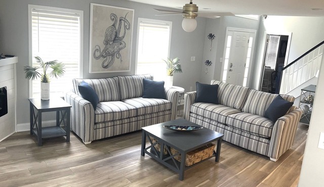 Family Beach Getaway, Sleeps 10,Community Pool,Beach Shuttle,Steps to Water Park