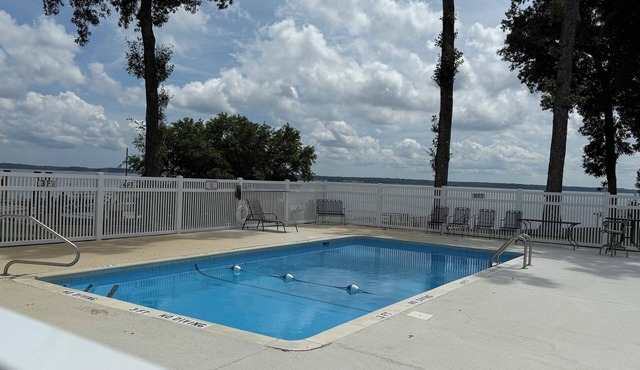 First floor 2-bedroom condo in Minnesott Beach, NC. Pool and Neuse River