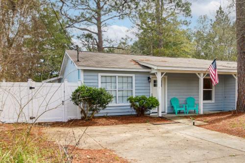 Fun in the Sun w/Family - Pensacola Duplex + Yard