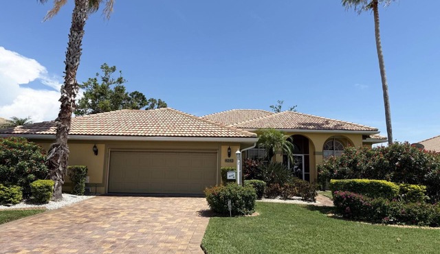 Golf & Gulf – Pool Home Near Beach w/Cart