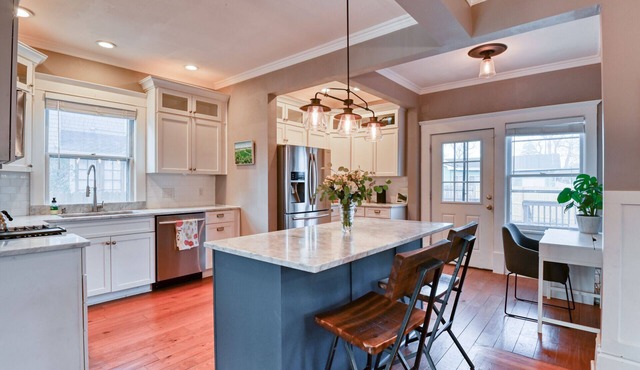 Gorgeous Historic Home- Close to everything!