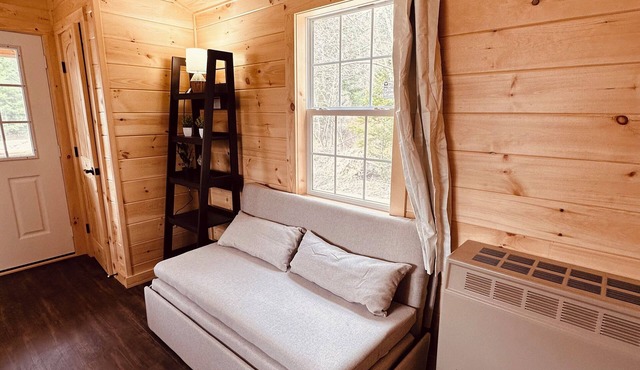 Green Cabin in Surry close to Acadia and Bar Harbor