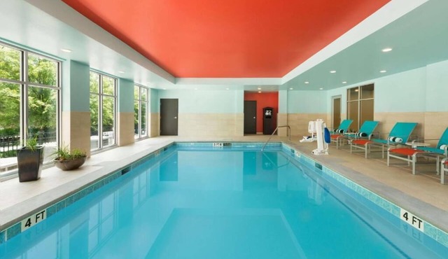 Group Retreat! 2 Stylish Suites w/Breakfast & Parking Near Perimeter Mall!