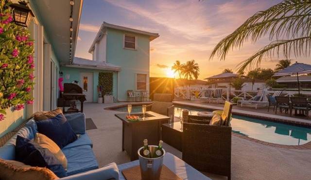 [Guest Favourite] World Cup Waterfront Hub | 6BR | Heated Pool & Arcade