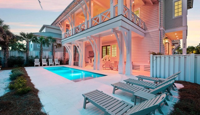 Gulf Views, Private Heated Pool, Steps to Beach, Rooftop | Kayaks, 6 Bikes