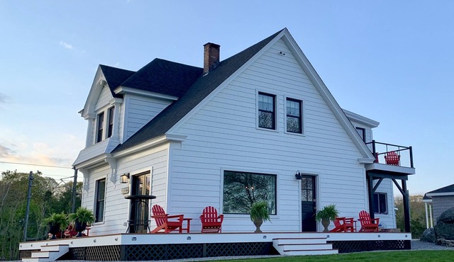 Harbor View Landing Mystic CT - The Bluffs Waterfront House - Second Floor Only