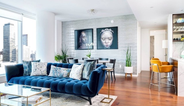 Heart of Art District Heated Rooftop Pool Sauna Rides to Airport & Beach