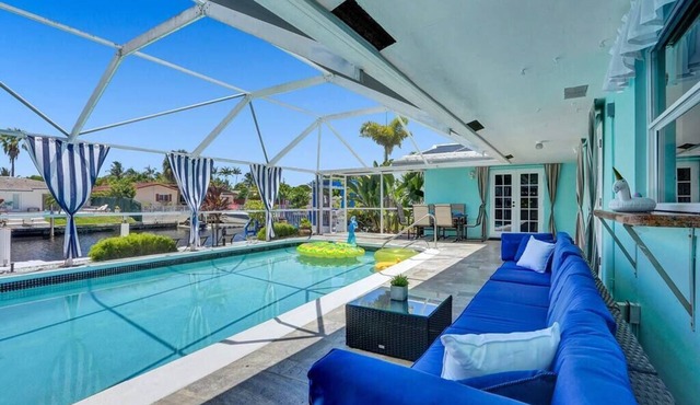 Heated Pool-Waterfront 4BD Villa: Deck&BBQ
