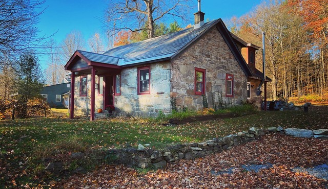 Historic 1800s Schoolhouse Cottage in Lake George, New York