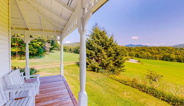 Historic mountain-view farmhouse with lovingly restored interior - dog-friendly
