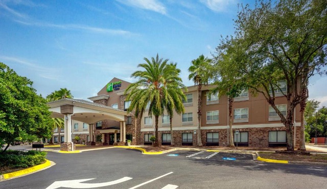 Holiday Inn Express Hotel & Suites Jacksonville-Blount Island by IHG