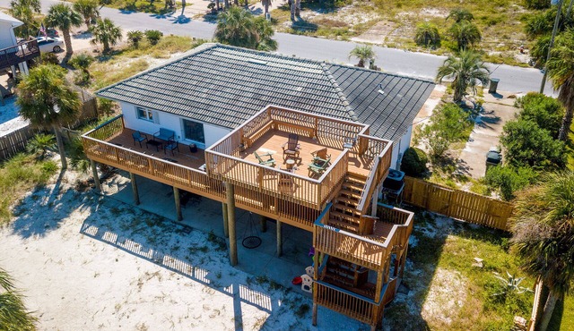 Hot Tub! Game Room! Balconies Views! Steps 2 Beach