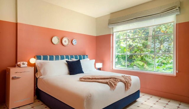 Hotel Trouvail | King | Euro-Miami Charm, Heated Pool, Art & Nightlife