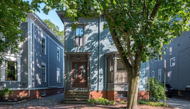 Huge Historic Downtown Townhome