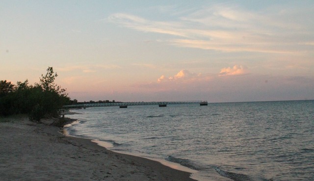 Huron Winds kiddy corner to Lake Huron and near the Oscoda splash park!