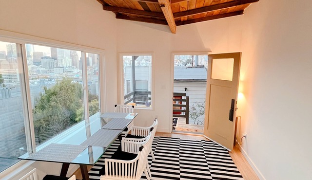 Iconic 2BR, Bay Views, Walk to SF Landmarks- Detached Cottage, at the Park