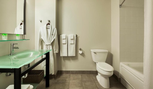 Imperia Hotel & Suites Saint-Eustache