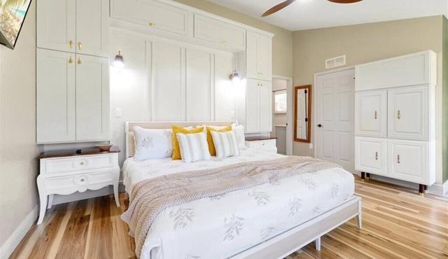 Into the woods - Spacious Retreat