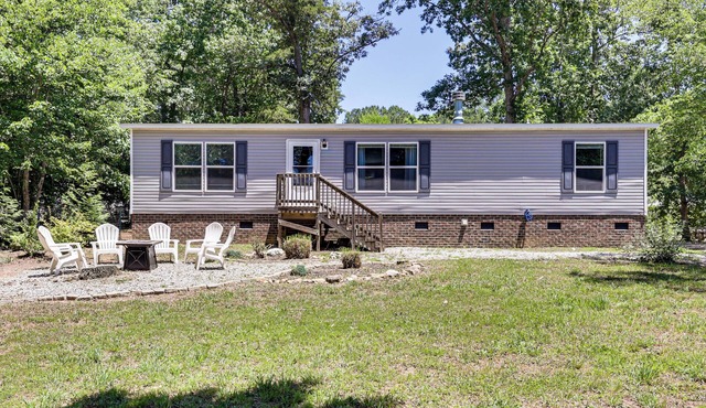 It's Our Pleasure! Lake Escape w/ Boat Ramp