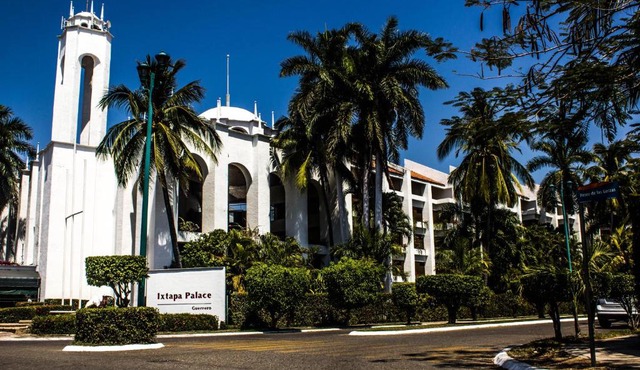 Ixtapa Palace
