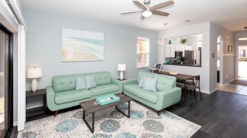 Just Beachy at Regal Palms - 4 BDR Resort Condo