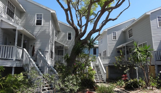 Key West Style Townhome Intercoastal Waterviews!