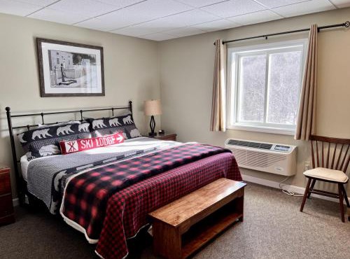 King Room with Loon Mountain & River Views, Indoor Pool