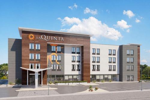 La Quinta Inn & Suites by Wyndham Roanoke Hollins/I-81