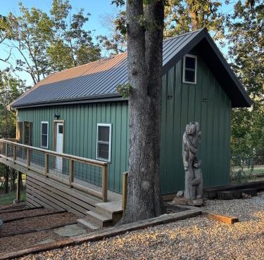 Lake Eagle Rock Lodge