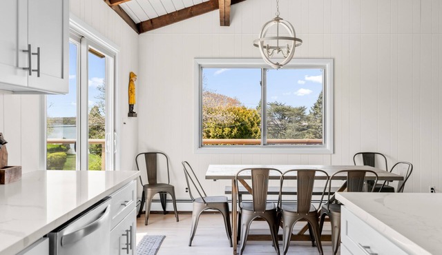 Lake View & Access, Newly Renovated Montauk Oasis