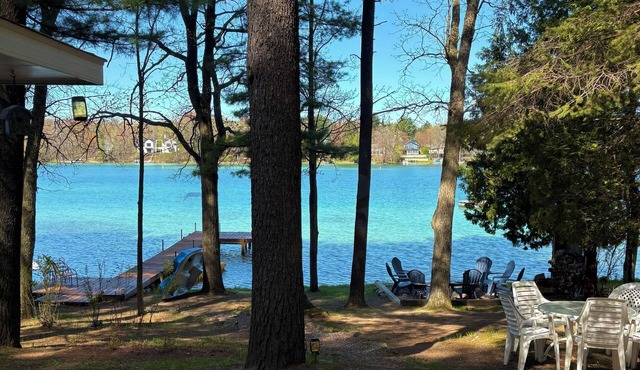 Lakeside Escape, Sandy Shores, Sunset Views, Boat Rental