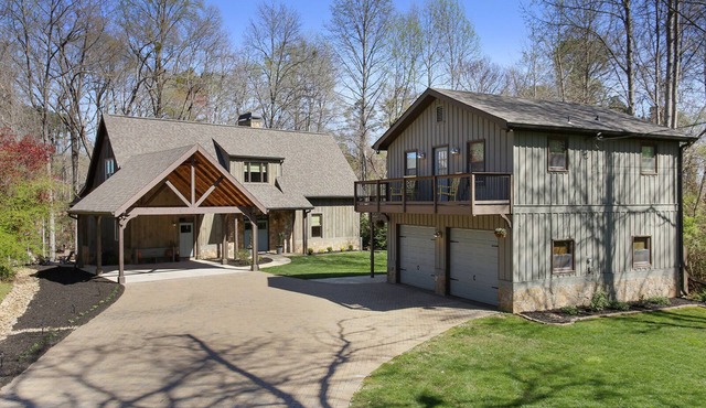 Lakeside manor