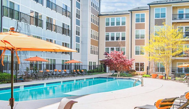 Landing | Beautiful Studio, Courtyard, Clubhouse