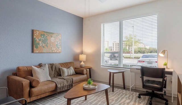 Landing | Chic 1BD, Gym, Clubhouse