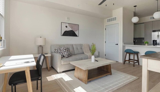 Landing | Spectacular 1BD, Gym, Clubhouse