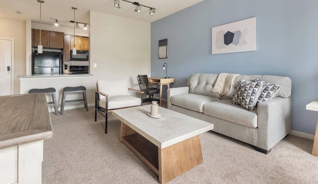 Landing | Spectacular 1BD, Gym, Pool