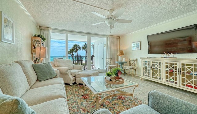 LaPlaya 204D-Beach-lovers paradise!