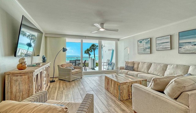 LaPlaya 205D! Spectacular views!
