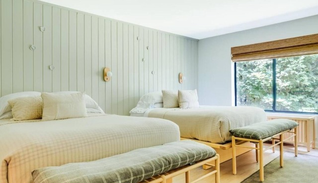 Laurel | 2 Queen & Bunk | Adirondack Trails, On-Site Dining, Cocktail Lounge