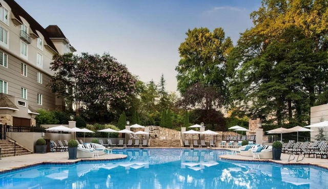 Lavish Retreat w/Cozy Interiors + Scenic Views Near Pool Mountain – 6 Miles