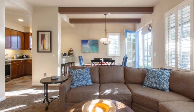Legacy Villas Resort Luxury Next to Paseo Fountain