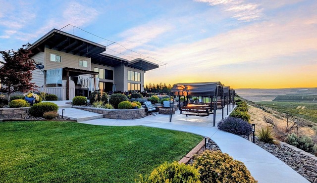 Lone Point Cellars